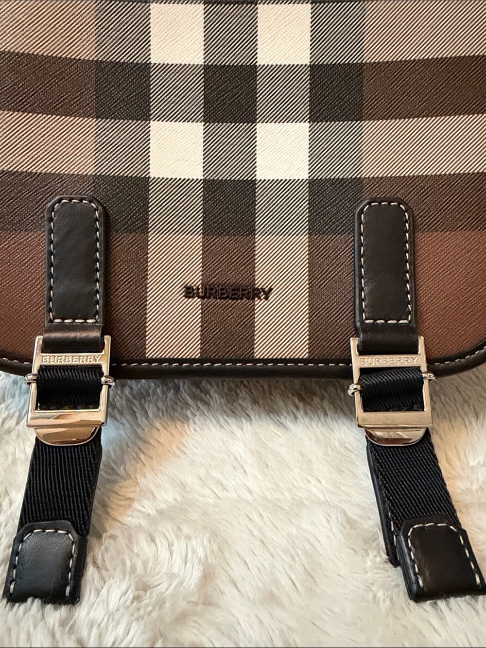 Burberry Brown and Black Checked Messenger Bag Unisex - Picture 3 of 14
